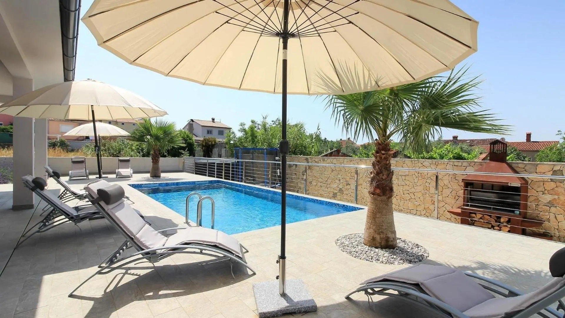 Ferienhaus Mit Privatpool Fuer 8 Personen Ca 170 Qm In Pula, Istrien Istrische Riviera